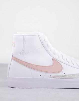 Nike Blazer Mid '77 Vintage Sneakers in White/Pink
