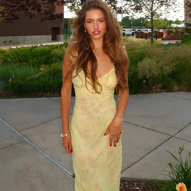 Cassies-Kurations Floral Bodycon Cami Dress