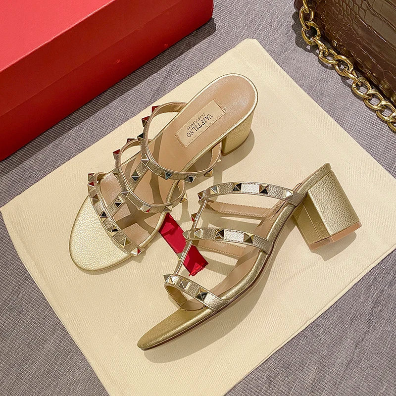 VAIFTILNO Gladiator Sandals for Women in Rose Patent Leather