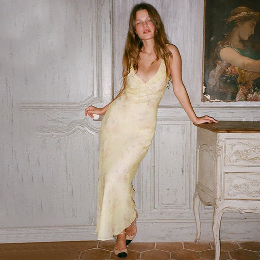 Cassies-Kurations Floral Bodycon Cami Dress