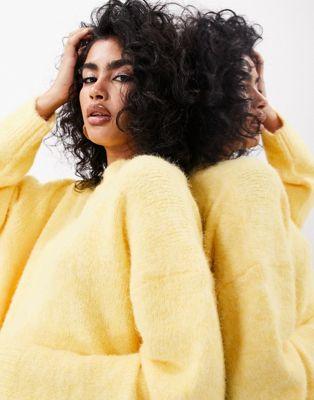 Oversized Crew Neck Knit Sweater in Buttermilk Yellow