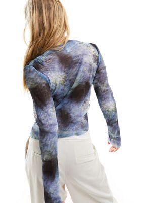 Asymmetric Mesh Top in Blurred Inky Print